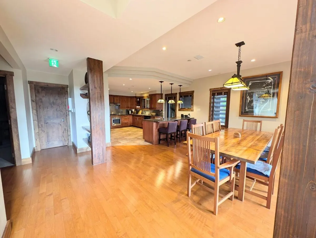 Luxury Ski Chalet Solitude In Hanazono, Niseko 큐찬 일본